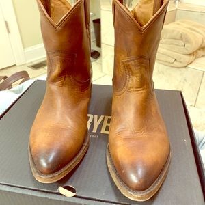 Frye Billy Short Boots